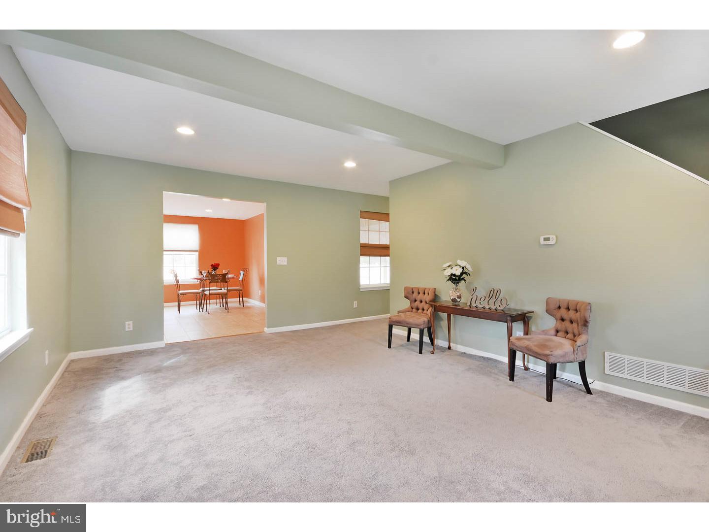 423 Fries Mill Road Franklinville, NJ 08322 - Photo 4 of 19 Living Room