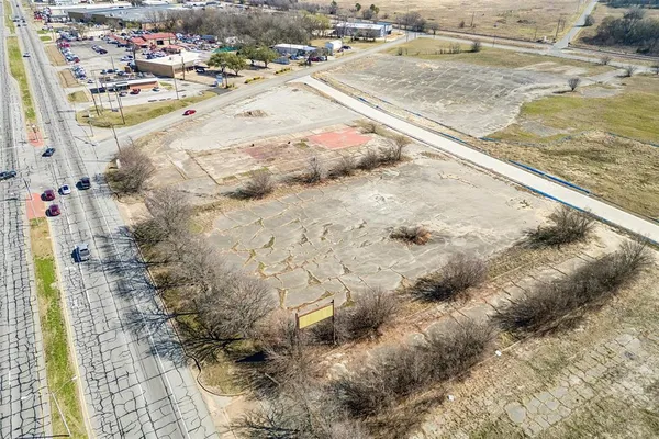 $10,775,000 | 3209 Texoma Parkway, Sherman, TX 75090