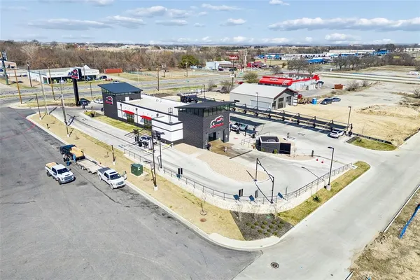 $10,775,000 | 3209 Texoma Parkway, Sherman, TX 75090