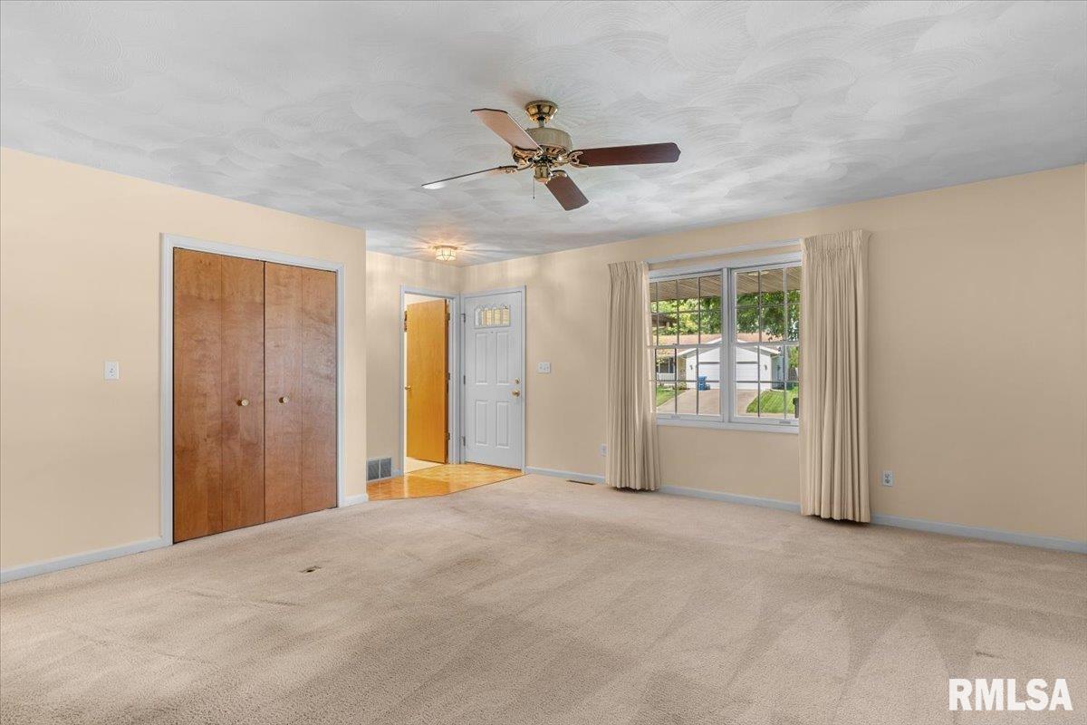 2904 Biscayne Drive Springfield, IL 62707 - Photo 8 of 33 Gallery Image 8