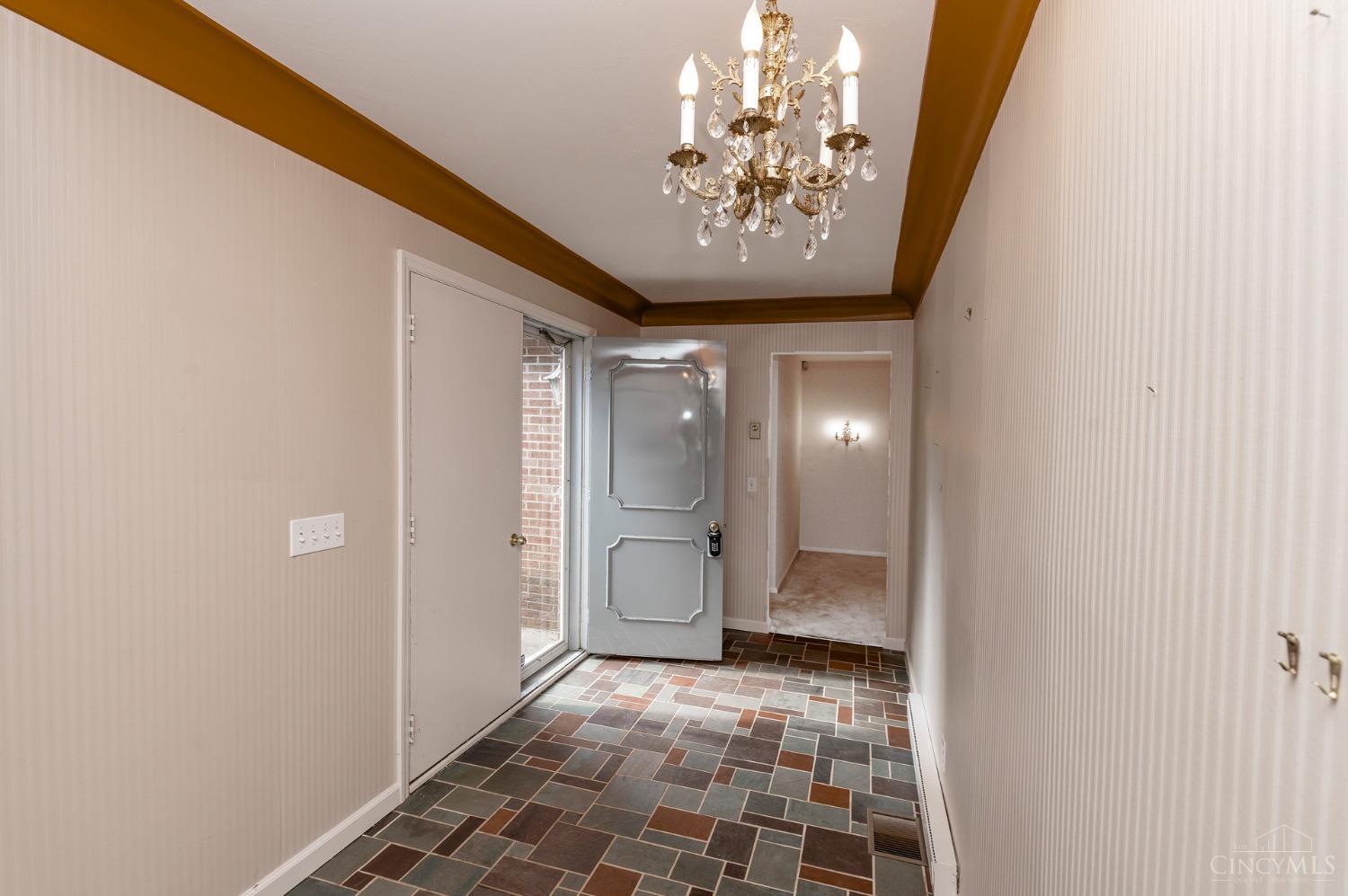 2240 Neeb Road Cincinnati, OH 45238 - Photo 30 of 40