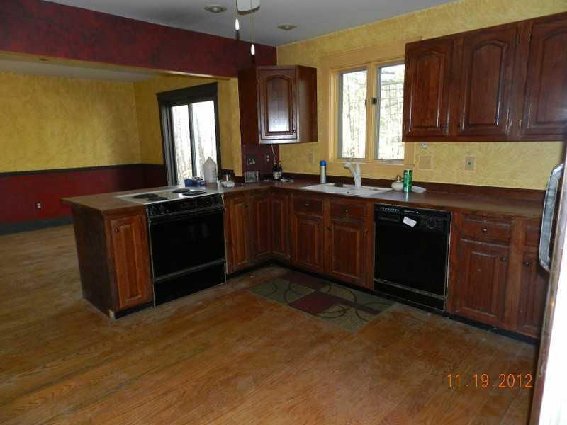 28 Highland Shores Road Casco, ME 04015 - Photo 13 of 17 Kitchen.