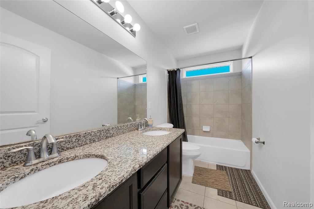 3236 Curtis Road Wixom, MI 48393 - Photo 20 of 40 Gallery Image 20