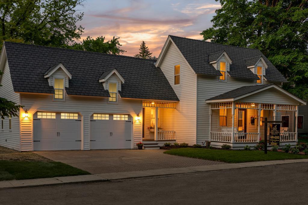 141 Maple Street Excelsior, MN 55331 - Photo 2 of 46