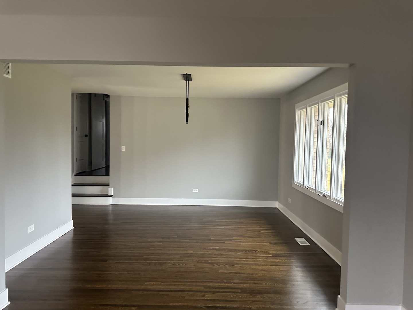 115 Somerset Road Willowbrook, IL 60527 - Photo 10 of 22 Gallery Image 10