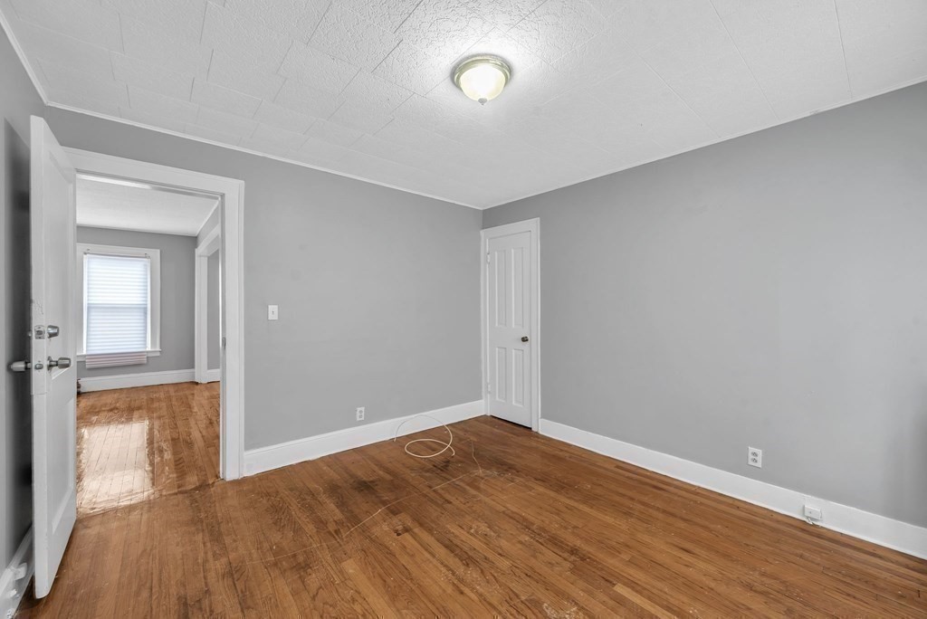 82-84 Santa Barbara Street Springfield, MA 01104 - Photo 10 of 36