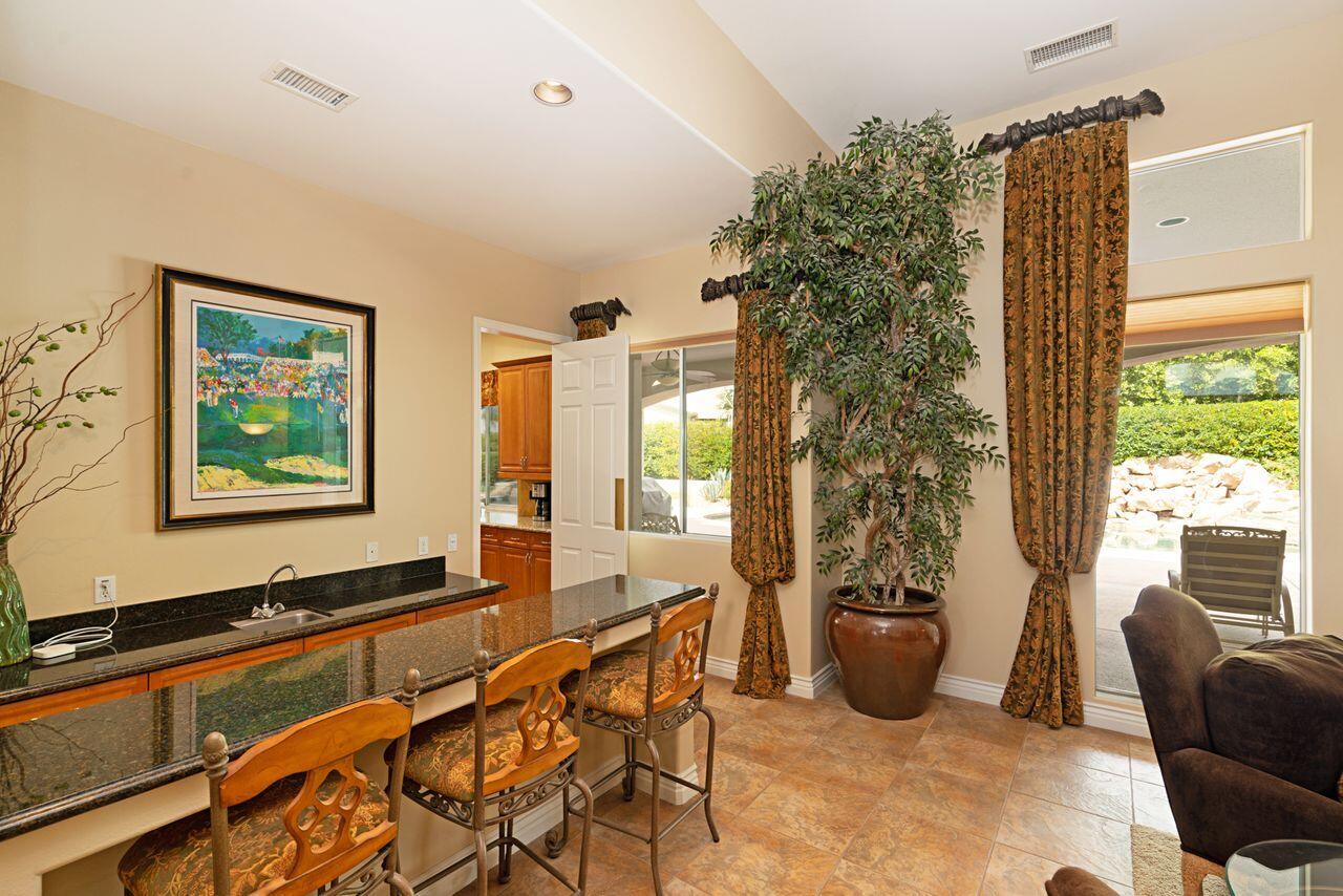 10 Marseilles Road Rancho Mirage, CA 92270 - Photo 12 of 50 11_10361306_138624_EN-138624-111