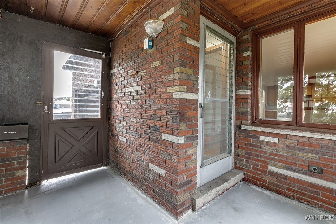 3432 Packard Road Niagara Falls, NY 14303 - Photo 2 of 20