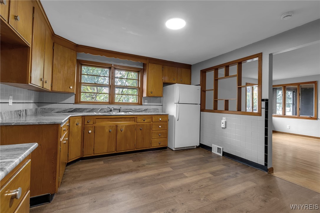 3432 Packard Road Niagara Falls, NY 14303 - Photo 7 of 20