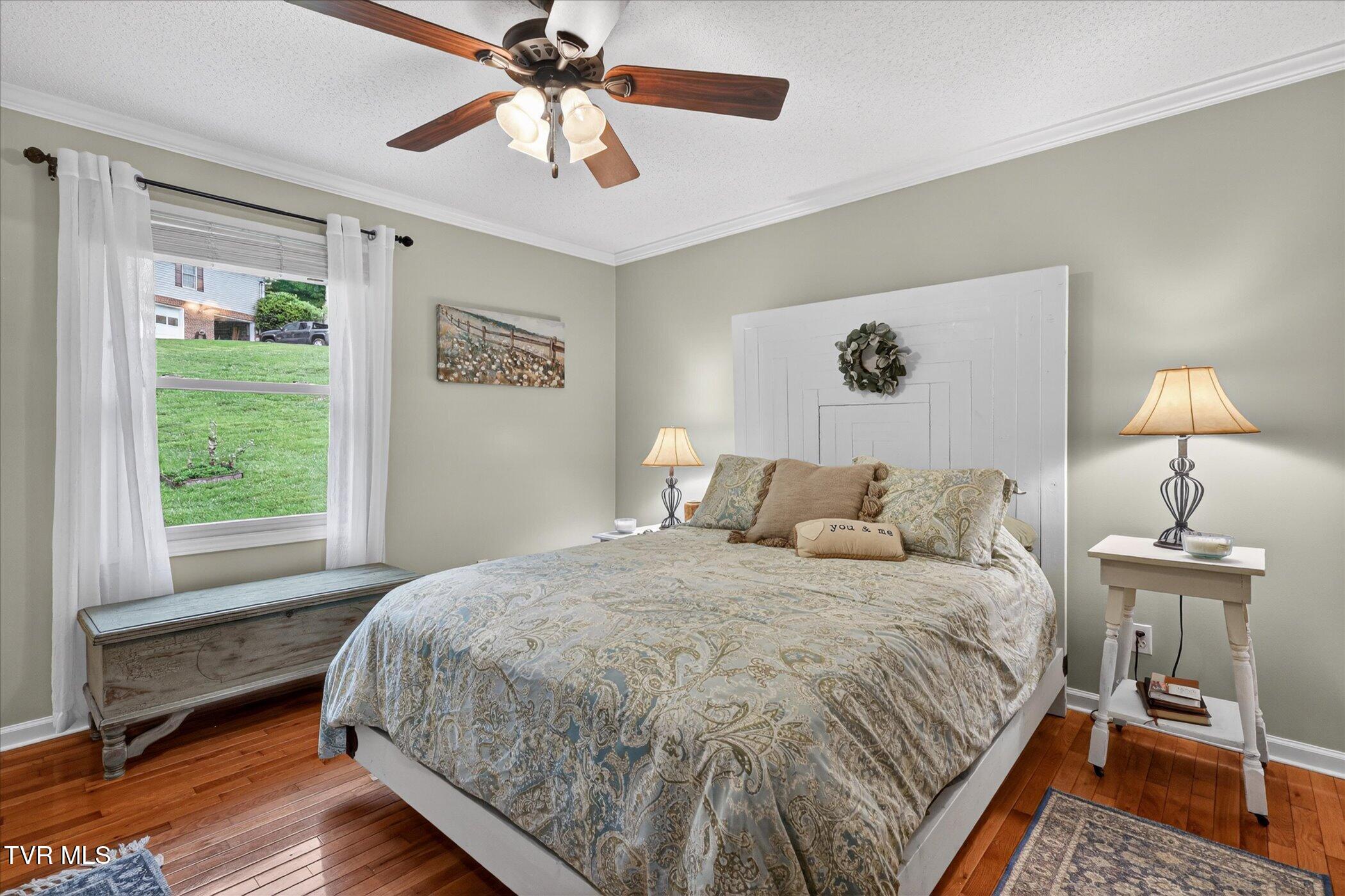4020 Cooks Inlet Road Kingsport, TN 37664 - Photo 16 of 28 17-4020-Cooks-Inlet-Road-WindowStill