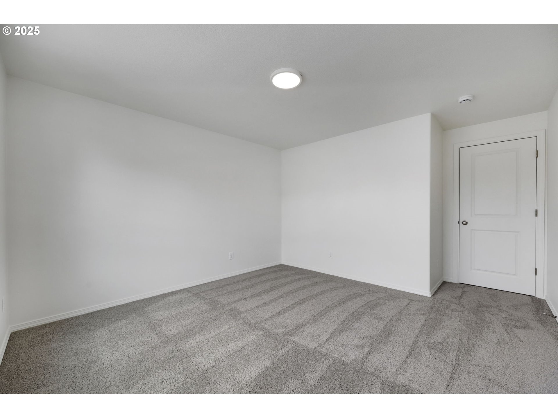 1742 Brandy Way Springfield, OR 97477 - Photo 17 of 35