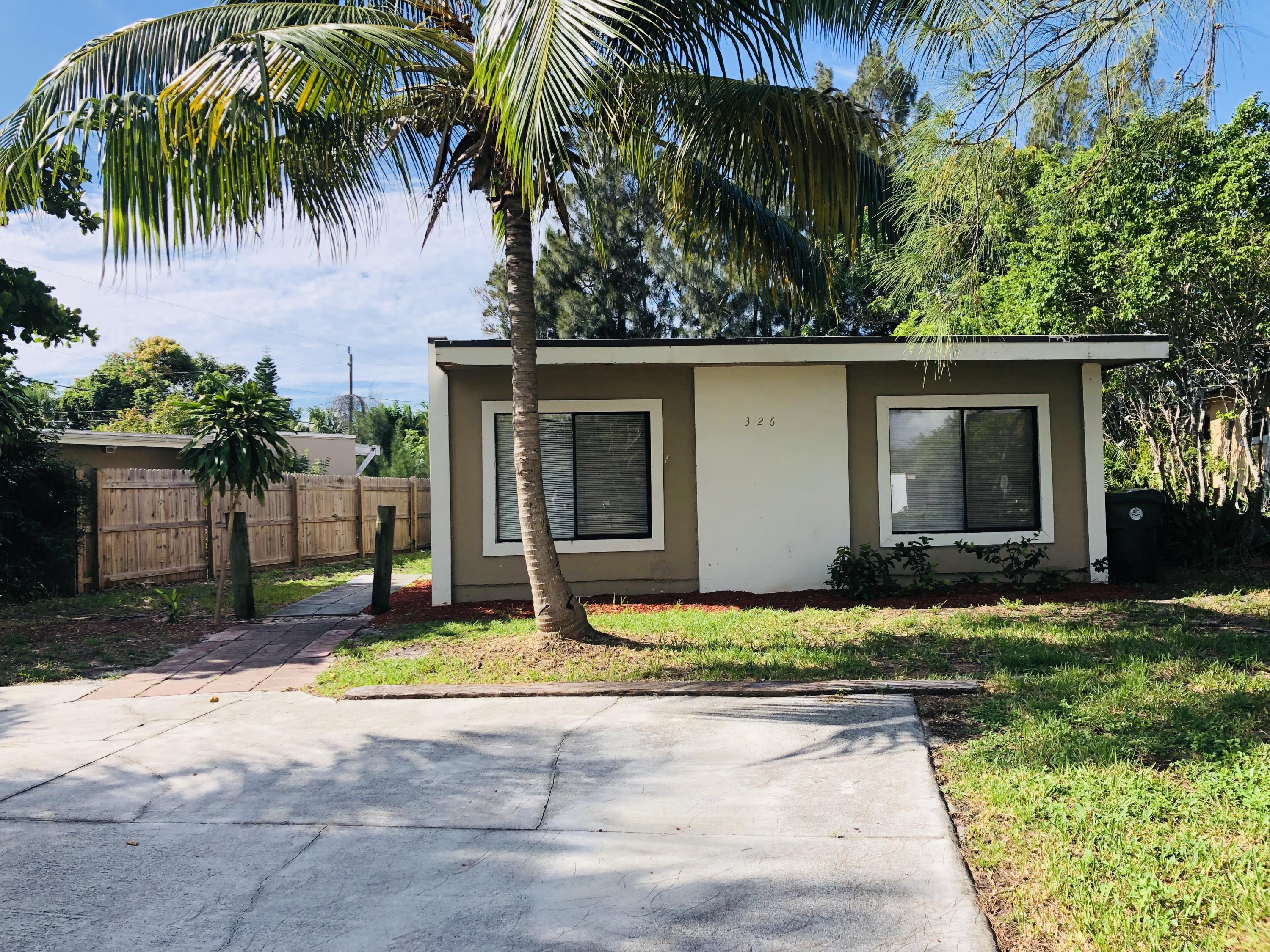 326 Kingsbridge Street Boca Raton, FL 33487 - Photo 1 of 16 IMG_9371 2