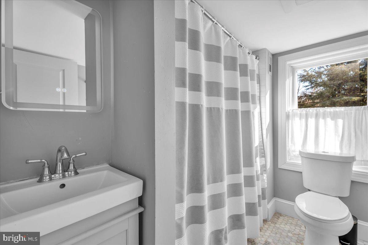 406 Kings Highway East Haddonfield, NJ 08033 - Photo 15 of 41