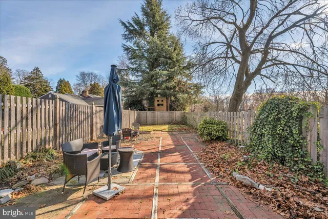 $5,200 | 406 Kings Highway East, Haddonfield, NJ 08033