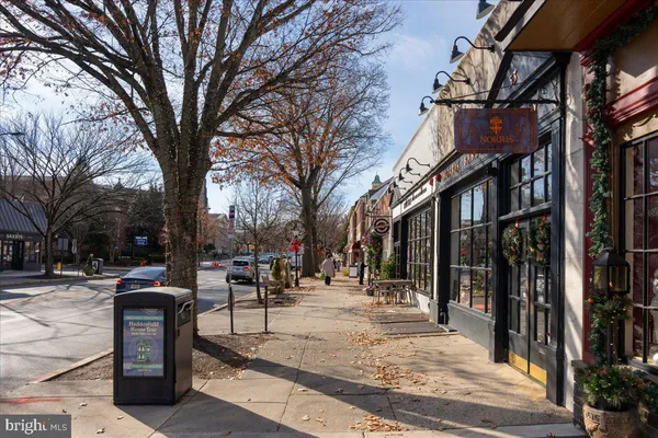 $5,200 | 406 Kings Highway East, Haddonfield, NJ 08033