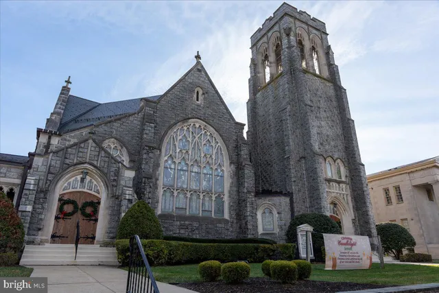 $5,200 | 406 Kings Highway East, Haddonfield, NJ 08033