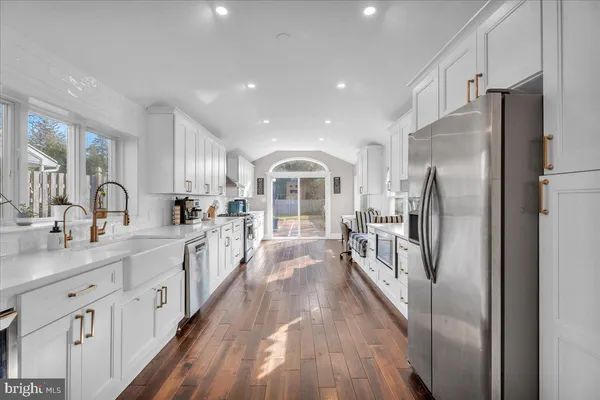 $5,200 | 406 Kings Highway East, Haddonfield, NJ 08033