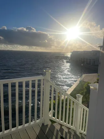 $6,000 | 453 Northeast Indian River Drive, Jensen Beach, FL 34957