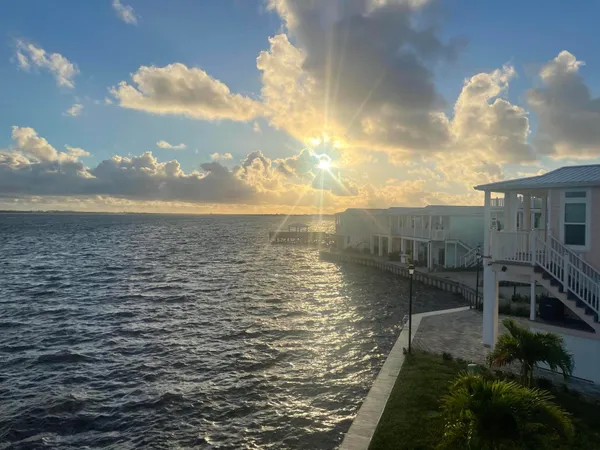 $6,000 | 453 Northeast Indian River Drive, Jensen Beach, FL 34957