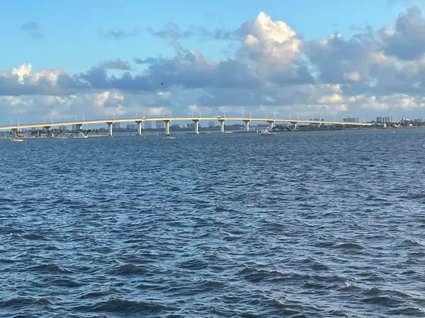 $6,000 | 453 Northeast Indian River Drive, Jensen Beach, FL 34957