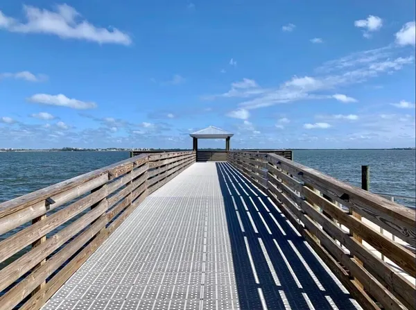 $6,000 | 453 Northeast Indian River Drive, Jensen Beach, FL 34957