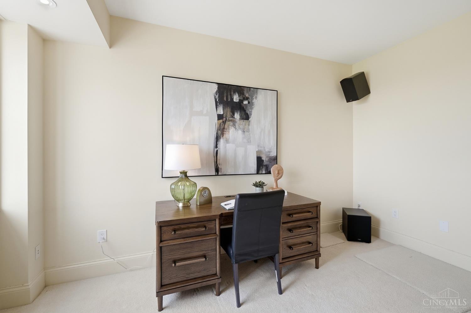 2444 Madison Road, Unit 2002 Cincinnati, OH 45208 - Photo 67 of 86 Gallery Image 67