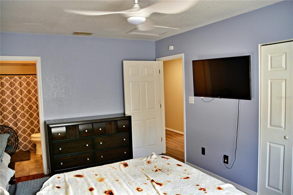 5528 Cherry Road Lakeland, FL 33810 - Photo 20 of 47 a bathroom with a sink and a mirror