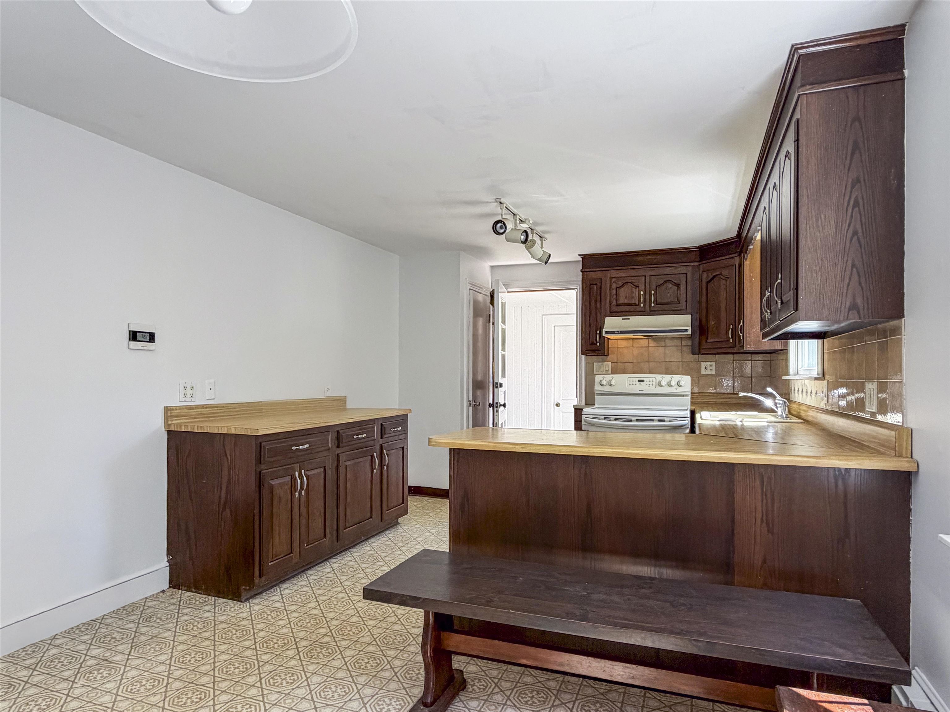 172 Cable Road Rye, NH 03870 - Photo 11 of 34 Gallery Image 11
