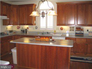 116 Annabel Road North Wales, PA 19454 - Photo 3 of 6 Gallery Image 3