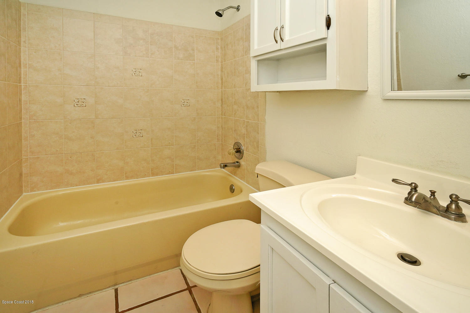 2168 Laden Road Melbourne, FL 32935 - Photo 18 of 27 Bathroom Two