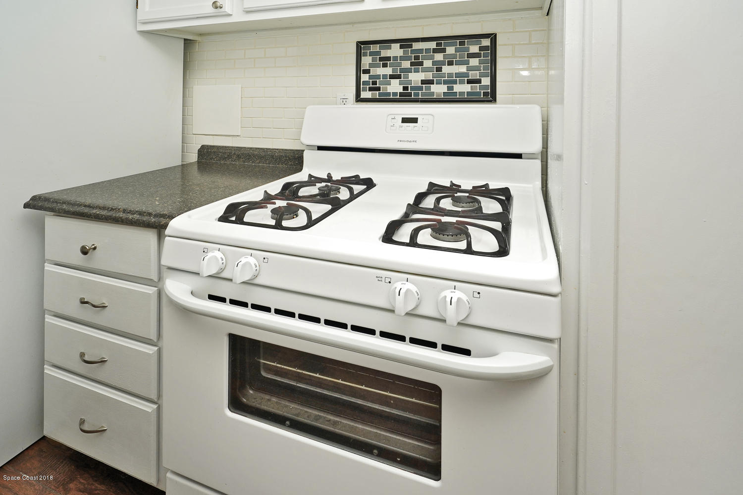2168 Laden Road Melbourne, FL 32935 - Photo 10 of 27 Kitchen