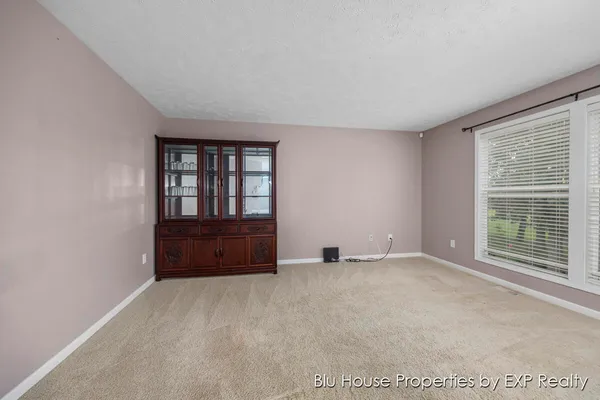 $2,700 | 3689 Maple Hurst Drive Southeast, Grand Rapids, MI 49512