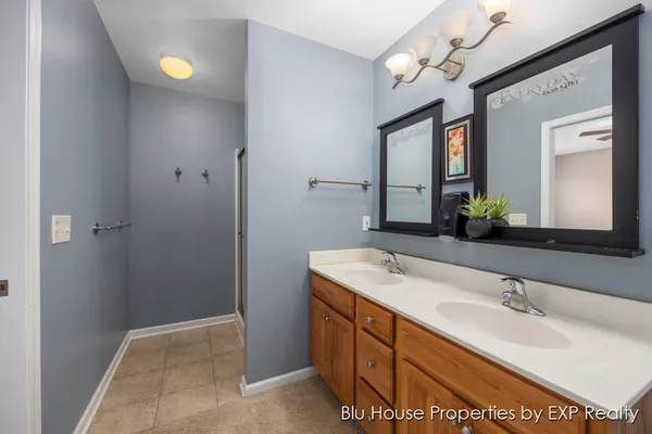 $2,700 | 3689 Maple Hurst Drive Southeast, Grand Rapids, MI 49512