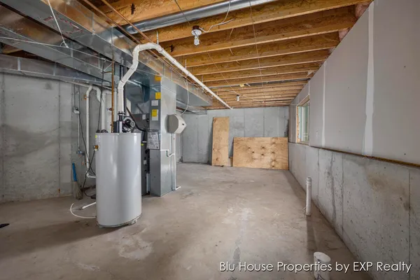 $2,700 | 3689 Maple Hurst Drive Southeast, Grand Rapids, MI 49512