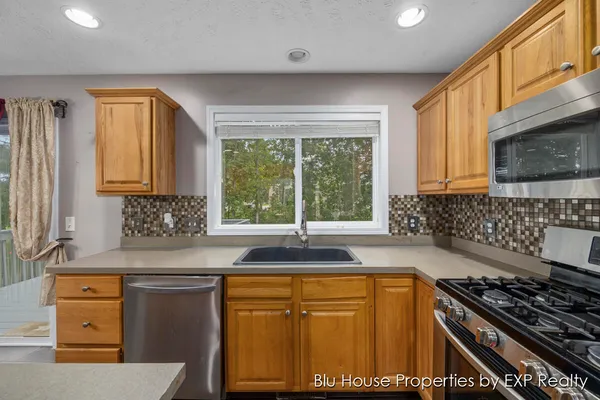 $2,700 | 3689 Maple Hurst Drive Southeast, Grand Rapids, MI 49512