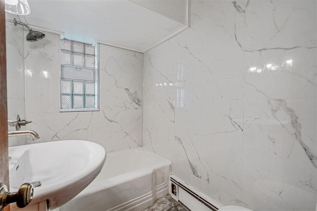 104 Linden Road Canonsburg, PA 15317 - Photo 25 of 48 a bathroom with a sink and a bathtub