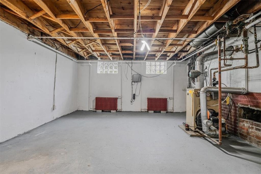 104 Linden Road Canonsburg, PA 15317 - Photo 28 of 48 a view of a room with gym equipment