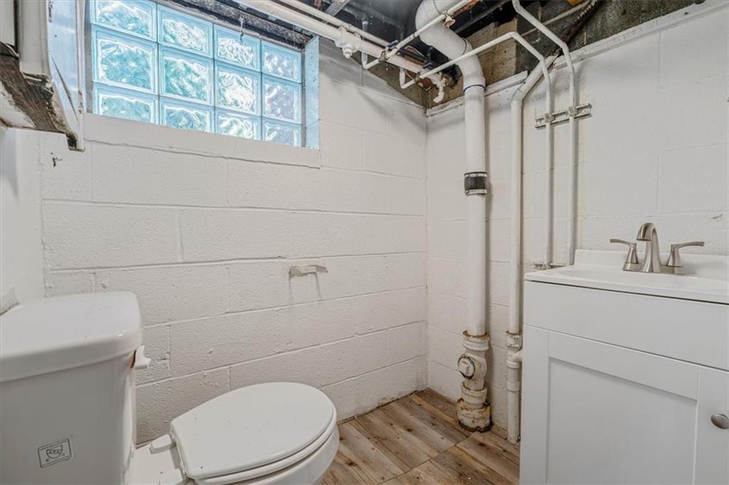 104 Linden Road Canonsburg, PA 15317 - Photo 29 of 48 a bathroom with a sink a toilet and a shower