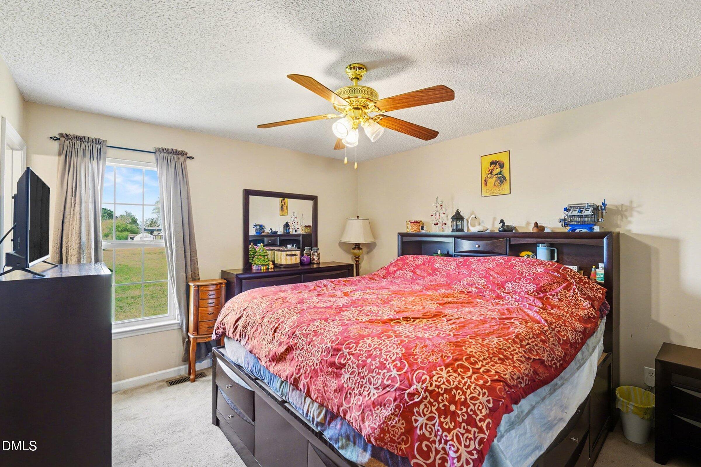 15401 Dunn Road Godwin, NC 28344 - Photo 16 of 31 016_file_2133