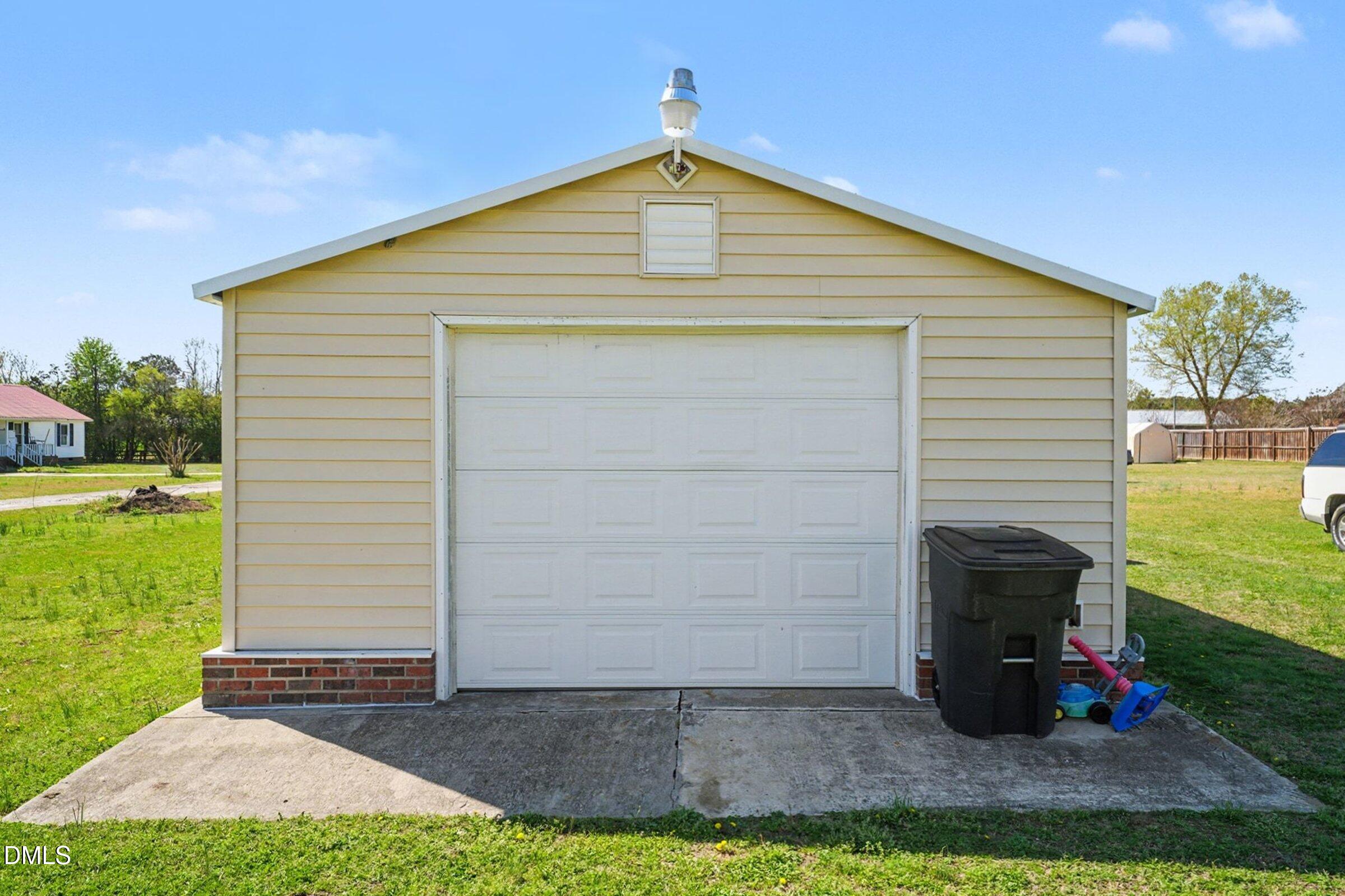 15401 Dunn Road Godwin, NC 28344 - Photo 23 of 31 023_file_2651