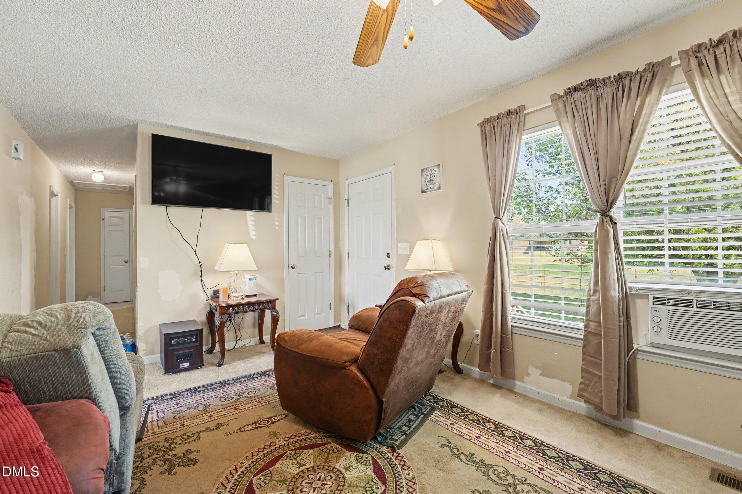 15401 Dunn Road Godwin, NC 28344 - Photo 4 of 31 004_file_7381