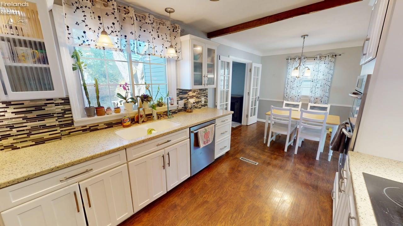 2927 Sherbrooke Road Toledo, OH 43606 - Photo 13 of 25 Gallery Image 13