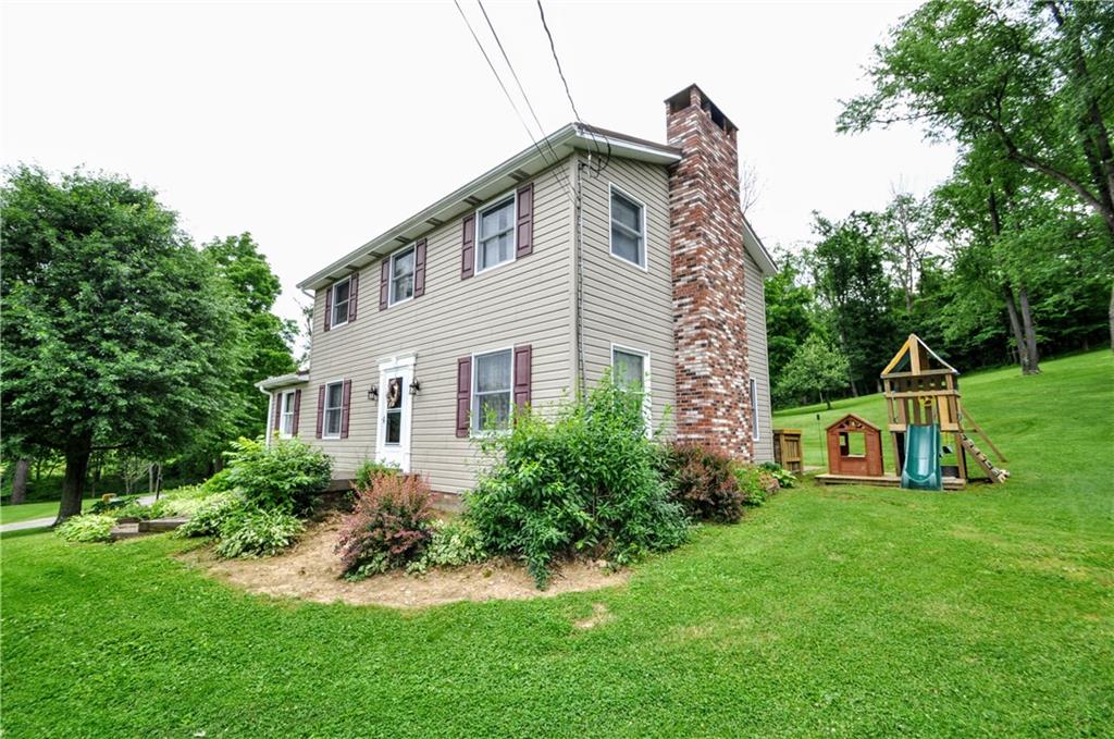 372 Leeper Road Rostraver Township, PA 15012 - Photo 2 of 25