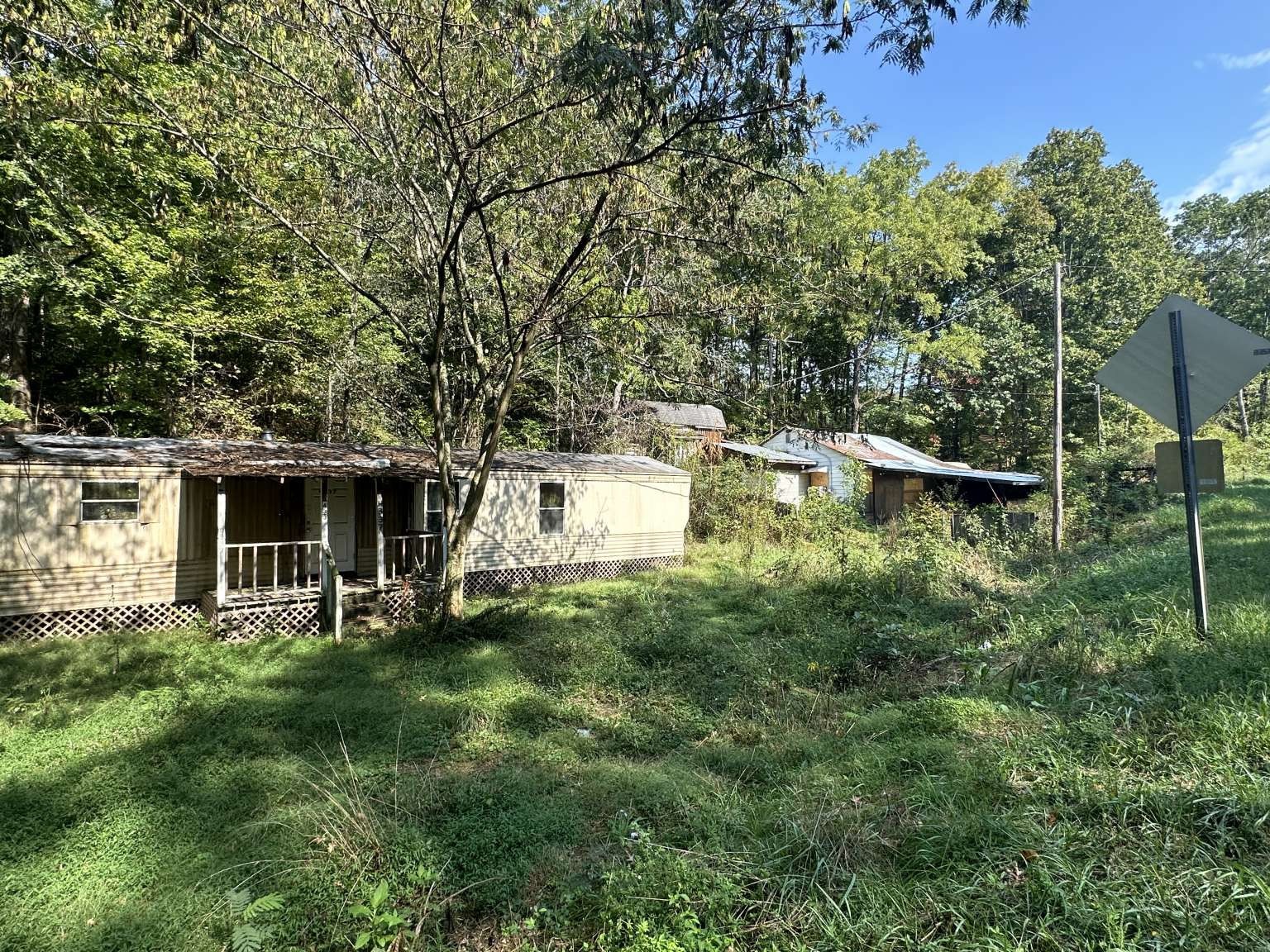 4331 Highway 100 Lyles, TN 37098 - Photo 7 of 15