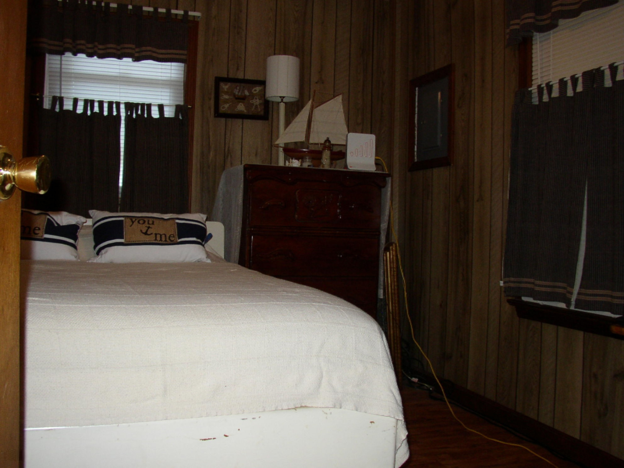 58462 East Clear Lake Road Three Rivers, MI 49093 - Photo 6 of 14 Whitesidebed