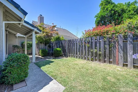 $480,000 | 98 Las Positas Circle, Sacramento, CA 95831