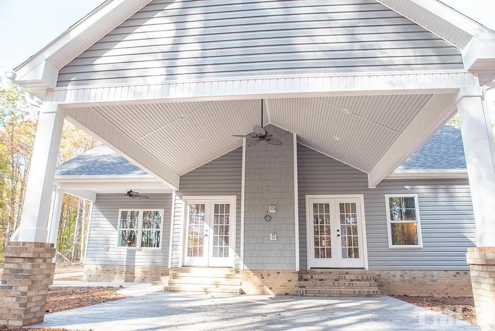 1426 Bowmantown Road Roxboro, NC 27574 - Photo 6 of 28 front view of a house