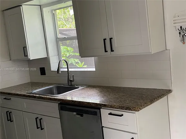 $2,700 | 881 Northeast 156th Terrace, North Miami Beach, FL 33162