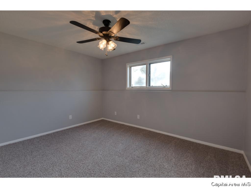 14 Holliday Springfield, IL 62702 - Photo 15 of 21