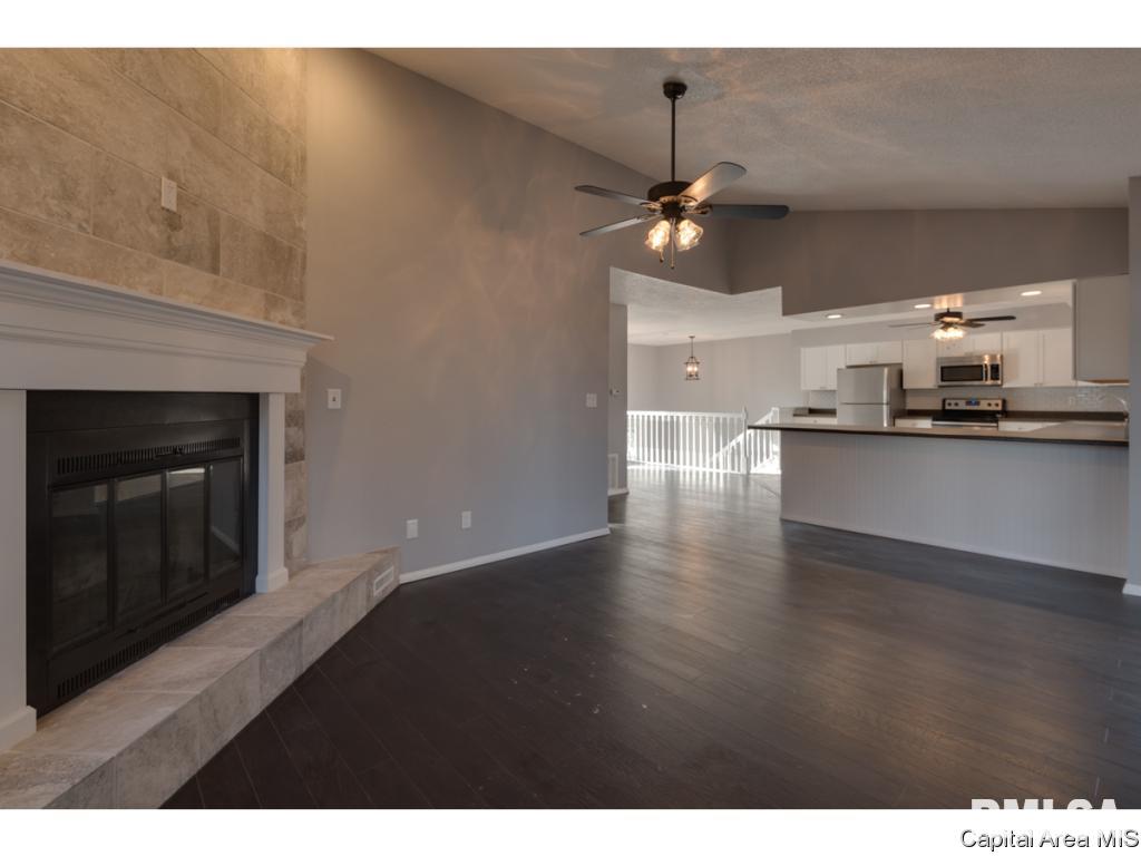 14 Holliday Springfield, IL 62702 - Photo 7 of 21